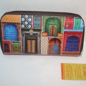 Dwarr The Bombay Store Indian Village Doors Accordian Full Zip Women's Wallet